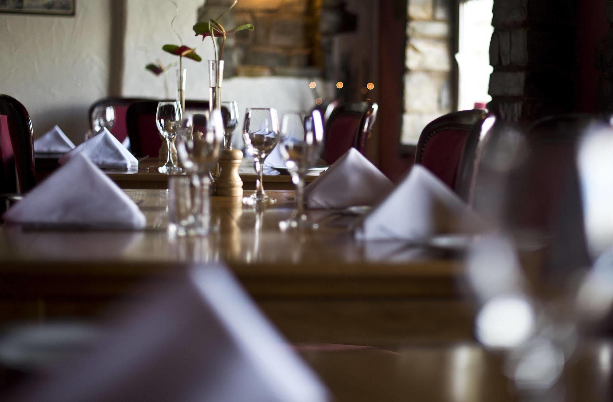 Hotel The Blue Boar Alcester Esterno foto